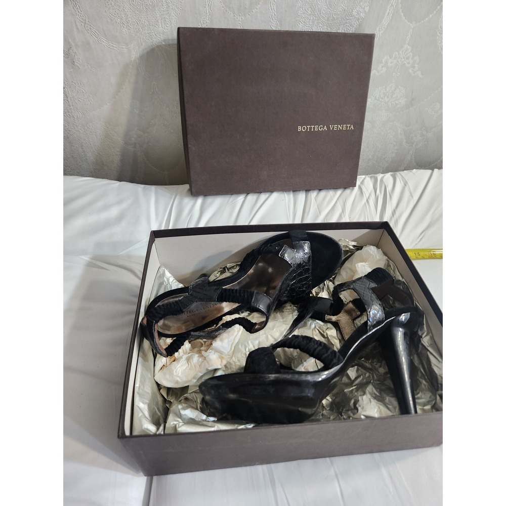 Bottega Veneta Shoes Womens Size 37.5 Caiman Leather Velvet Sandals Heels Italy